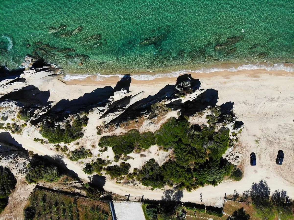 Dionysus Apartments & Suites